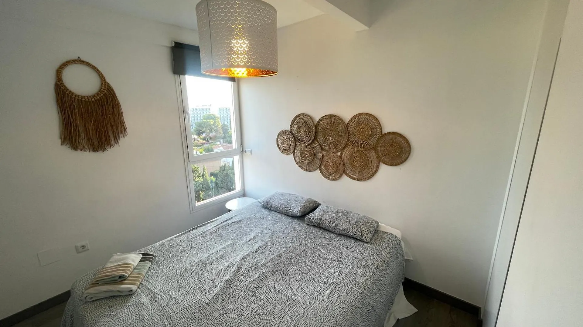 شقة Apartamento En Urbanizacion Con Fantasticas Vistas بينالماذينا إسبانيا