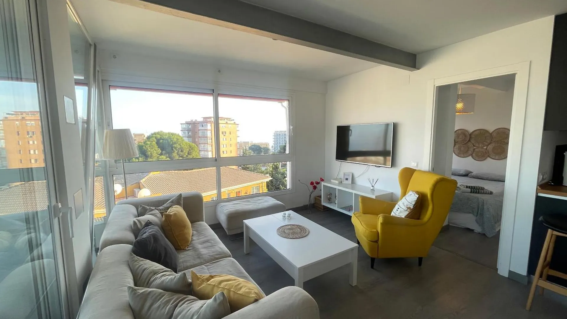 Apartamento En Urbanizacion Con Fantasticas Vistas Benalmadena
