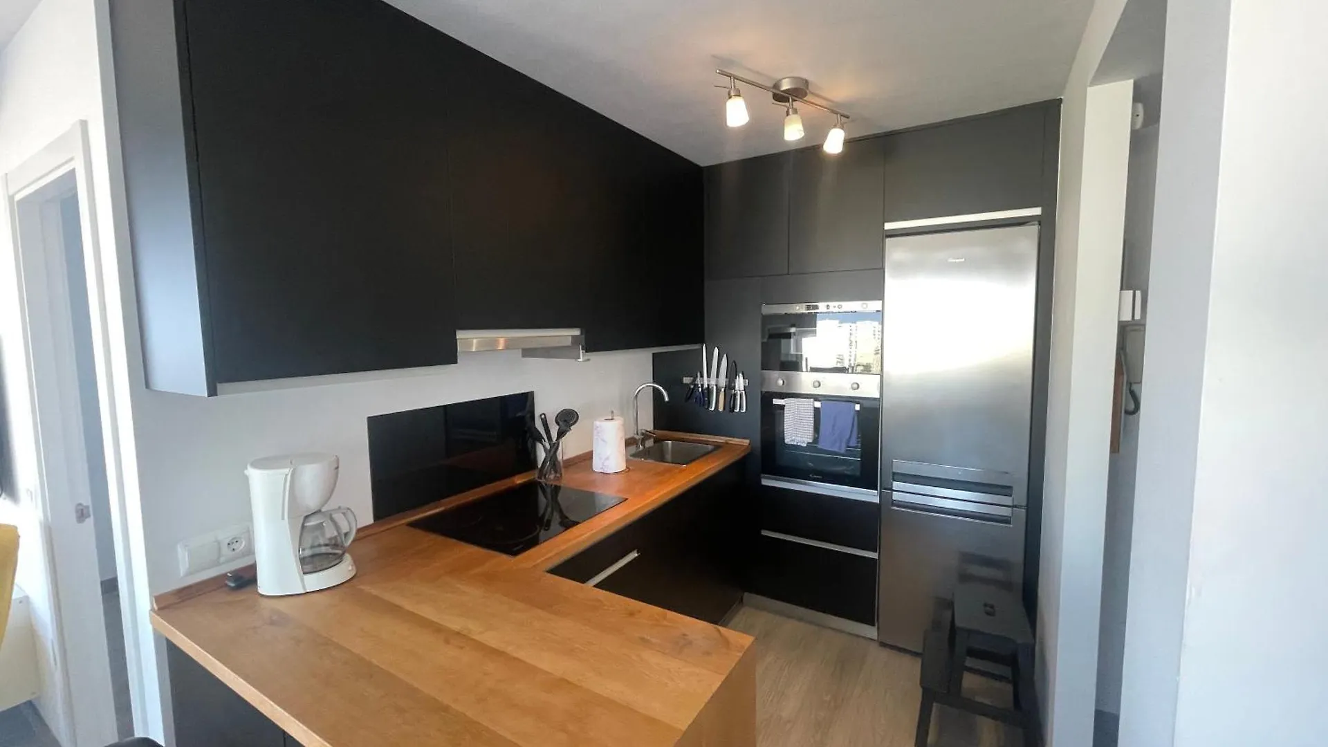 Apartamento En Urbanizacion Con Fantasticas Vistas Benalmadena Spain